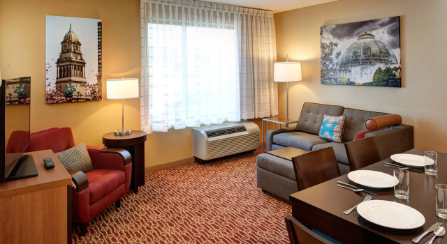 Люкс с 2 комнатами с видом на город TownePlace Suites by Marriott Detroit Troy