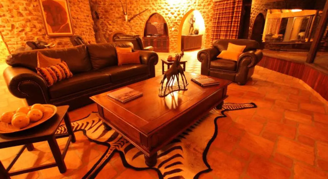 Mount Etjo Safari Lodge, Book Hotel Hotels in Otjiwarongo with Parking, Parking