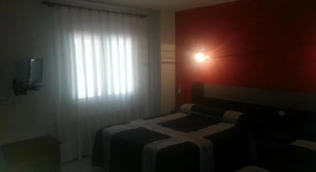 Трёхместный номер Standard Hostal Can Jaume