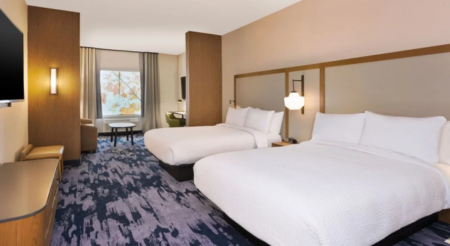Люкс Fairfield by Marriott Inn & Suites Grand Rapids North
