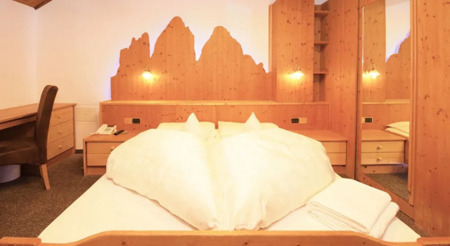 Двухместный номер Standard с балконом Hotel Chalet Olympia
