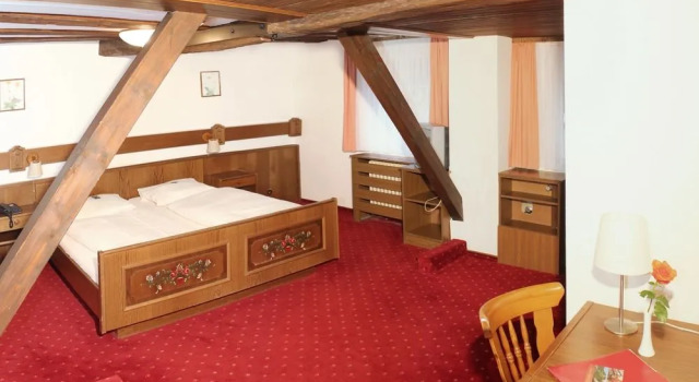 Hotel & Restaurant Lamm, Réserver Hôtel Mosbach 