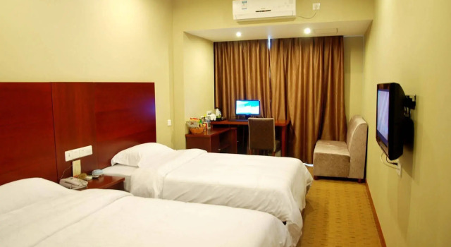 7Days Inn Hotel (Chongqing Longtousi North Railway Station High-Speed Rail Station)