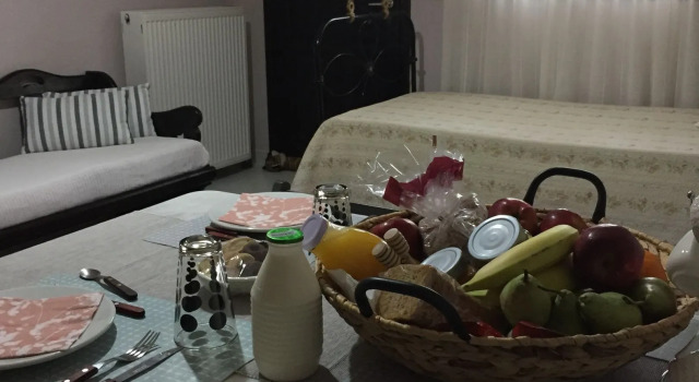 Апартаменты с видом на море Genari Beach Apartments