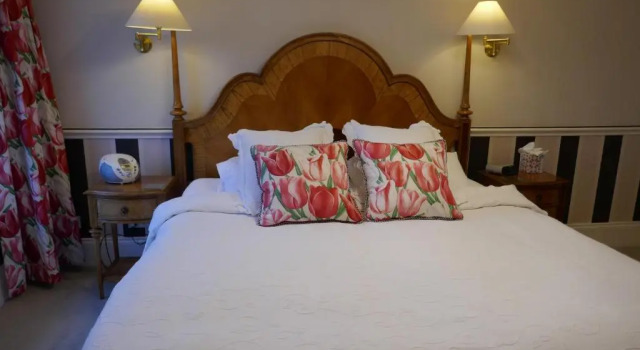 Трёхместный номер Standard Kerrington House