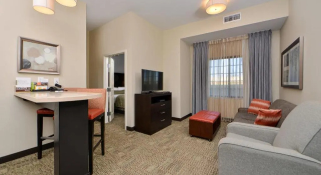 Двухместный номер Standard Staybridge Suites Rochester by IHG