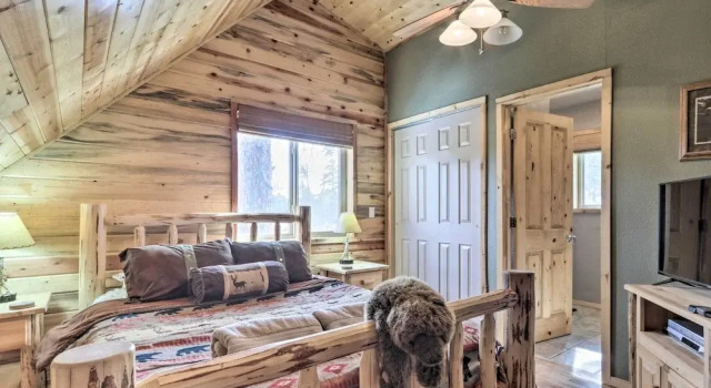 Fire Pit + Game Room: Heber-overgaard Cabin!