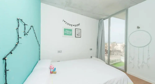 Casa De Vidre, Book Hotel  