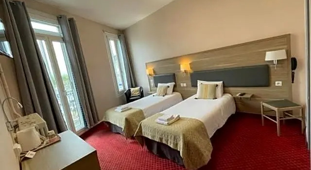 Номер Standard Brit Hotel Bleu Nuit