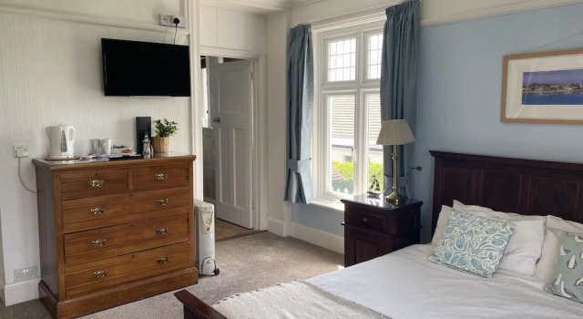 Suite Gwyndra House B&B