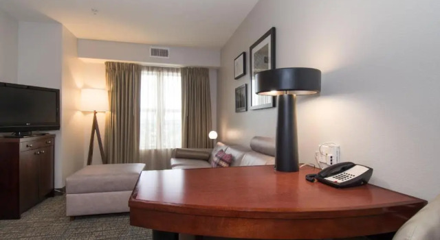 Четырёхместный люкс c 1 комнатой Residence Inn Marriott Concord