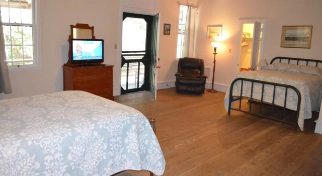 Liberty Lodge 5 Bedrooms 3.5 Bathrooms Home