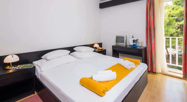 Adriatiq Hotel Hvar (ex Hvar), 予約 ホテル イェルサ フヴァル島