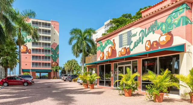 Casa Playa Resort, Забронировать Курортный отель Форт-Майерс-Бич Fort Myers Area