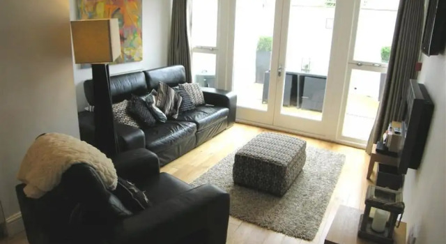 Victoria Street 37, Flat 1