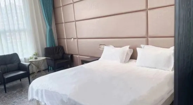 Люкс Deluxe Shanghai Huixin Business Hotel (Fengxian Industrial Park)