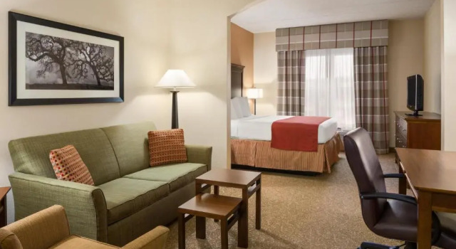 Люкс Country Inn & Suites by Radisson, Anderson, SC