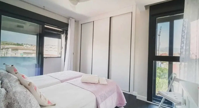 Апартаменты с 2 комнатами с балконом Ático Be Suite Granada