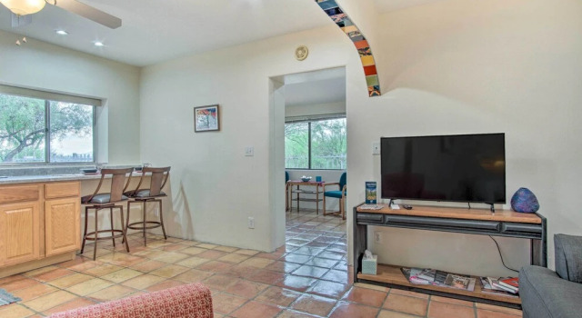 Charming Tucson Casita Near Hiking & Biking!, Book Feriehus Sommerhuse i Tucson, Hytte