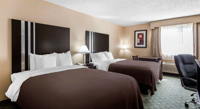 Standardowy czteroosobowy pokój Comfort Inn Dumas