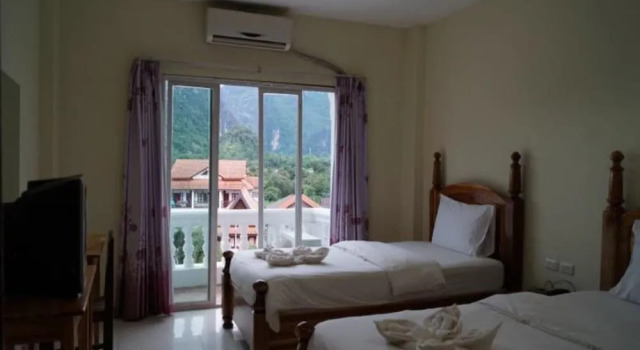 Roung Nakhon Vang Vieng Palace, Забронировать Отель Отели Вьентьяна с завтраком, Завтраки