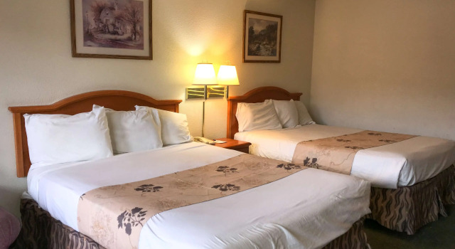 Standardowy czteroosobowy pokój Americas Best Value Inn Pendleton