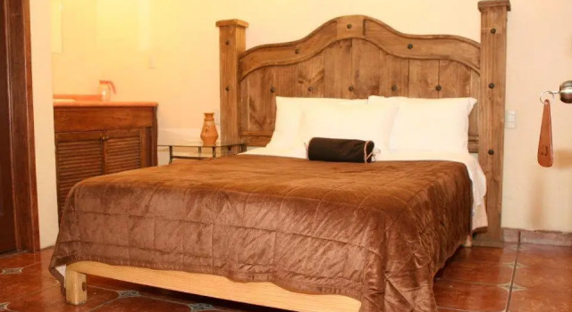 Четырёхместный номер Standard с балконом Hotel Posada Santa Fe