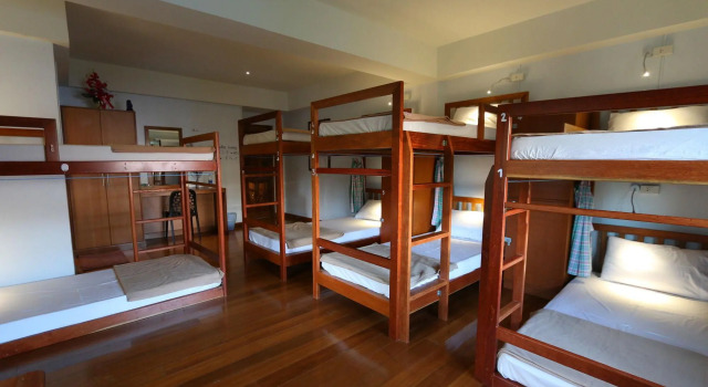 Chanchala Cafe & Hostel, Забронировать Хостел Хуахин провинция Прачуапкхирикхан