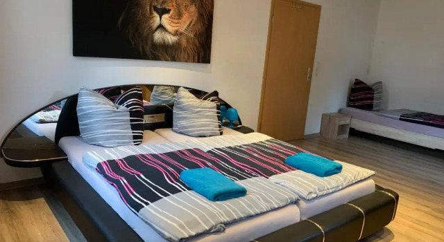 Pension Kellei 71, Prenota Affittacamere Hotel a Sassonia con parcheggio, Parcheggio