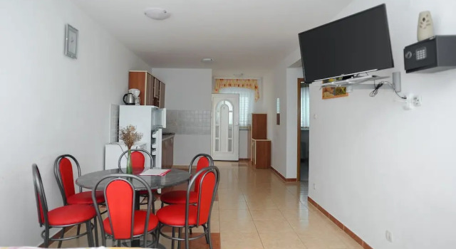 Апартаменты с 2 комнатами с балконом и с видом на море Apartmani Vila Caska