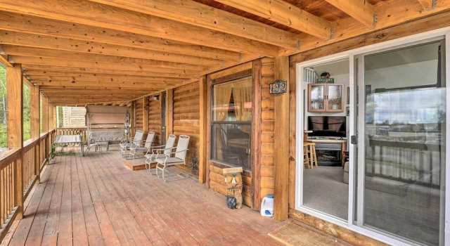Bright Fairplay Cabin w/ Deck + All-seasons Fun!, Réserver Maison de vacances Fairplay Colorado