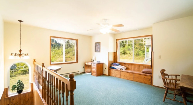 Kris's - 5 Br Cabin, 예약 호텔 틸라무크 Oregon Coast