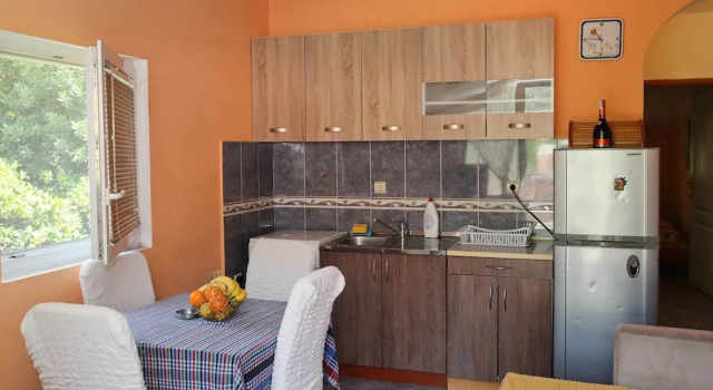 Апартаменты Economy Urosevic Seaside Apartments