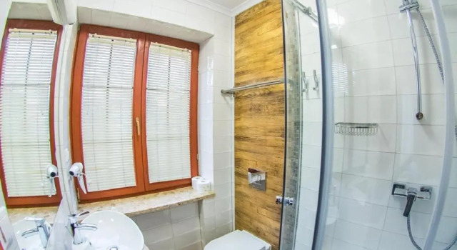 Четырёхместный номер Standard с балконом Villa Akacja