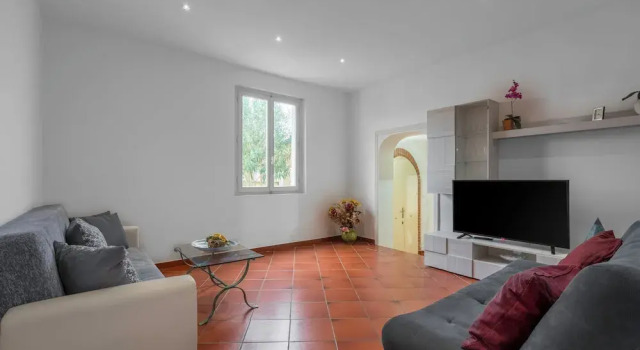 Апартаменты Borgo House In Florentine Hills With Pool