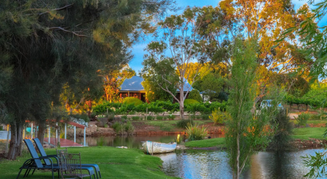 Люкс Stonewell Cottages and Vineyards