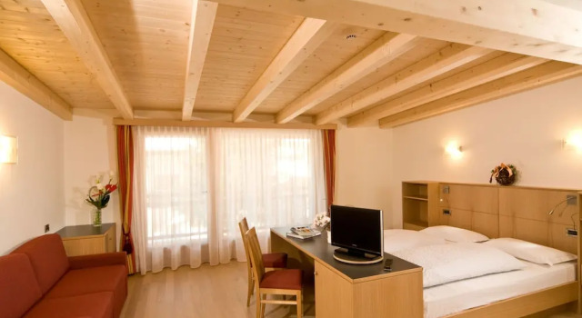 Полулюкс с балконом Hotel Pider