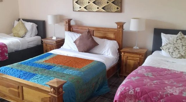 Семейный номер Standard Schooner Hotel