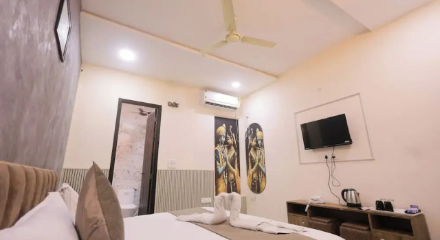 Номер Deluxe Hotel Mango Tree, Vrindavan