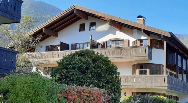 Ferienwohnung Alpenflair, Book Hotel Schleching Chiemgau