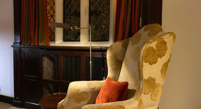 Полулюкс Great Fosters - Near Windsor