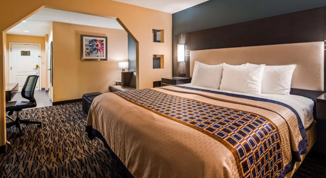 Двухместный полулюкс Best Western Bradbury Inn & Suites