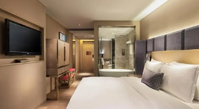 Двухместный номер Deluxe с частичным видом на море Grand Bay Hotel Zhuhai