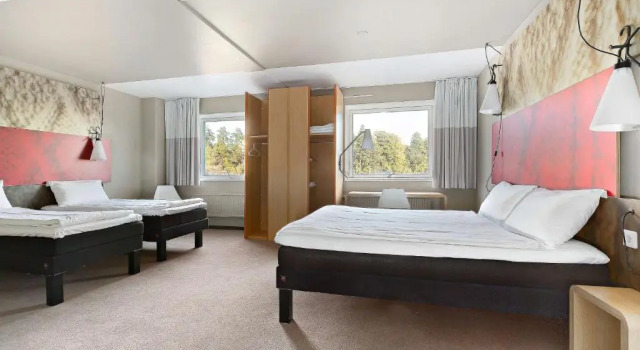 Четырёхместный номер Standard Sure Hotel by Best Western Spånga