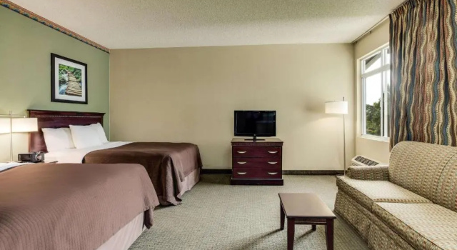 Двухместный люкс MainStay Suites at PGA Village