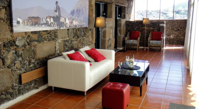 Lanzarote Volcánica-La Cabaña, Забронировать Отель Отели Ланцароте 3 звезды, 3*