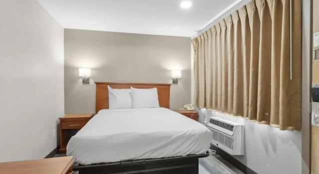 Номер Standard Edison Motor Lodge
