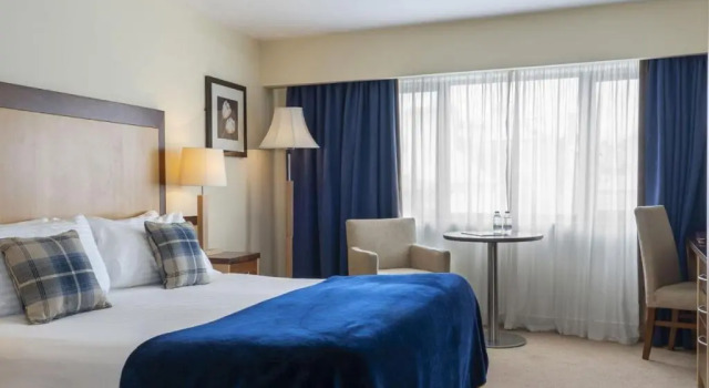 Одноместный номер Standard Headfort Arms Hotel
