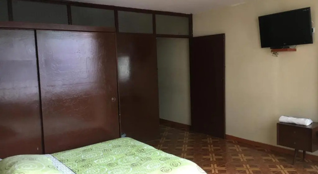 Номер Standard Hotel Manila Plaza