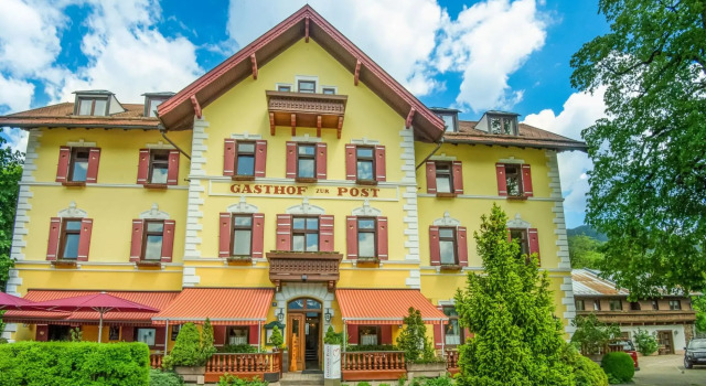 Detached Holiday Home in Salzburg near Ski Area with Sauna, Rezerwuj Dom wakacyjny Hotele w Salzburg z parkingiem, Parking